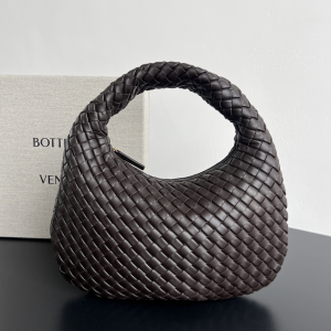 Bottega Veneta Small Veneta Hobo Shoulder Bag Dark Brown Padded Woven Leather Bottega Veneta Small Veneta Hobo Shoulder Bag Dark Brown Padded Woven Leather