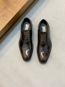 Ferragamo Mens Lace Up Leather Oxford Wingtip Dress Shoes Dark Brown Ferragamo Mens Lace Up Leather Oxford Wingtip Dress Shoes Dark Brown