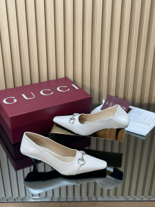 Gucci Horsebit White Leather Pumps 60MM Gucci Horsebit White Leather Pumps 60MM