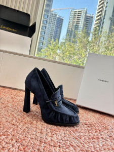 Saint Laurent YSL Le Navy Blue Suede Leather Pumps Saint Laurent YSL Le Navy Blue Suede Leather Pumps