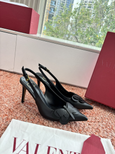 Valentino Archive Butterfly Black Leather Slingback Pumps Valentino Archive Butterfly Black Leather Slingback Pumps