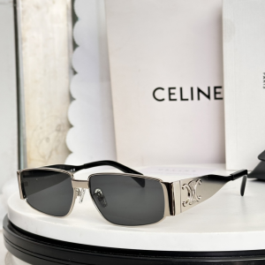 Celine Triomphe Luxury Eyewear Sunglasses CL40325U Gray Celine Triomphe Luxury Eyewear Sunglasses CL40325U Gray
