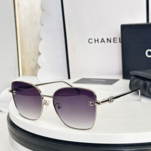 Chanel Luxury Eyewear Sunglasses CH5495 Navy Blue Chanel Luxury Eyewear Sunglasses CH5495 Navy Blue