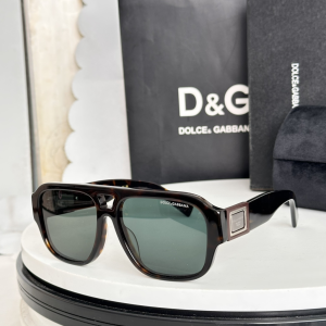 Dolce Gabbana DG Luxury Eyewear Sunglasses DG4506 Green Black Dolce Gabbana DG Luxury Eyewear Sunglasses DG4506 Green Black