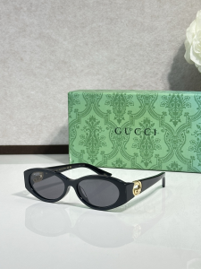 Gucci Interlocking G Oval Luxury Eyewear Sunglasses GG1662SA Black Gucci Interlocking G Oval Luxury Eyewear Sunglasses GG1662SA Black