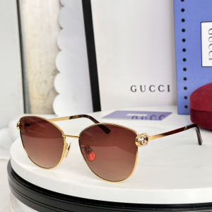 Gucci Specialized Fit Butterfly Luxury Eyewear Sunglasses GG2049O Brown Gucci Specialized Fit Butterfly Luxury Eyewear Sunglasses GG2049O Brown