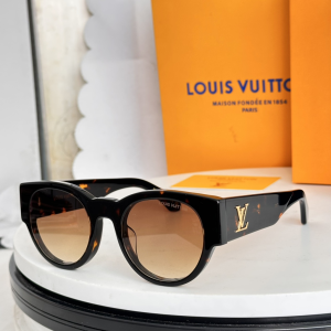 Louis Vuitton LV Clash Round Luxury Eyewear Sunglasses Z3115E Black Brown Louis Vuitton LV Clash Round Luxury Eyewear Sunglasses Z3115E Black Brown