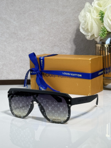 Louis Vuitton LV Luxury Eyewear Sunglasses Z2878U Black Louis Vuitton LV Luxury Eyewear Sunglasses Z2878U Black