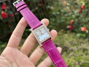 Hermes Crystals Heure H Watch Fuchsia Crocodile Leather Strap Hermes Crystals Heure H Watch Fuchsia Crocodile Leather Strap