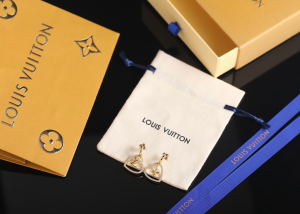 Louis Vuitton My LV Heart Earrings
