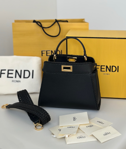 Fendi Peekaboo Mini Shoulder Crossbody Bag Black leather with threading Fendi Peekaboo Mini Shoulder Crossbody Bag Black leather with threading