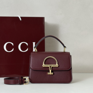 Gucci Siena Small Top Handle Shoulder Bag Red Smooth Leather Gucci Siena Small Top Handle Shoulder Bag Red Smooth Leather