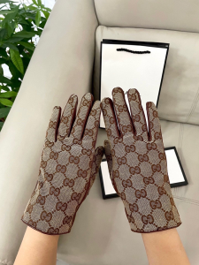 Gucci GG Canvas Glove