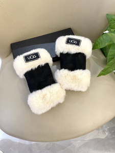 UGG Black Shearling Fingerless Glove