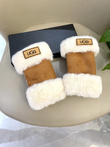 UGG Brown Shearling Fingerless Glove