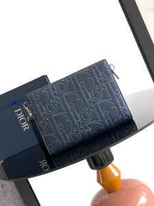 Dior A5 Triangle Pouch Blue Black Gradient Dior Gravity Leather Dior A5 Triangle Pouch Blue Black Gradient Dior Gravity Leather