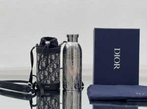 Dior Aqua Bottle with Shoulder Strap Blue Dior Oblique Jacquard Dior Aqua Bottle with Shoulder Strap Blue Dior Oblique Jacquard