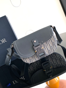 Dior Mini Saddle Messenger Flap Bag Gray Grained Calfskin and Dior Oblique Jacquard Dior Mini Saddle Messenger Flap Bag Gray Grained Calfskin and Dior Oblique Jacquard
