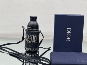 Dior Silver Oblique Stainless Steel Aqua Water Bottle with Shoulder Strap Black Leather Dior Silver Oblique Stainless Steel Aqua Water Bottle with Shoulder Strap Black Leather