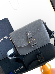 Dior Small Saddle Messenger Flap Bag Gray Grained Calfskin Dior Small Saddle Messenger Flap Bag Gray Grained Calfskin