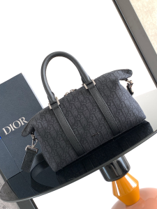 Dior Weekender 25 Shoulder Travel Bag Black Dior Oblique Jacquard Dior Weekender 25 Shoulder Travel Bag Black Dior Oblique Jacquard