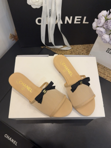 Chanel CC Bowknot Beige Mesh and Leather Flat Slides Sandals Chanel CC Bowknot Beige Mesh and Leather Flat Slides Sandals