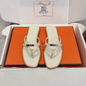 Hermes Miss Flat Thong Sandals with Kelly Buckle Off White Calfskin Leather Hermes Miss Flat Thong Sandals with Kelly Buckle Off White Calfskin Leather