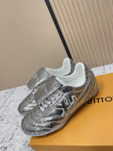 Louis Vuitton LV Footprint Soccer Sneaker Silver Calf Leather with Cracked Effect Louis Vuitton LV Footprint Soccer Sneaker Silver Calf Leather with Cracked Effect