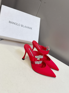 Manolo Blahnik Maidugura Crystal Embellished Red Satin High Heeled Mules Pumps 85MM Manolo Blahnik Maidugura Crystal Embellished Red Satin High Heeled Mules Pumps 85MM
