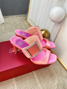 Roger Vivier Trompette Embellished Satin Mule Sandals Pink 95MM Roger Vivier Trompette Embellished Satin Mule Sandals Pink 95MM