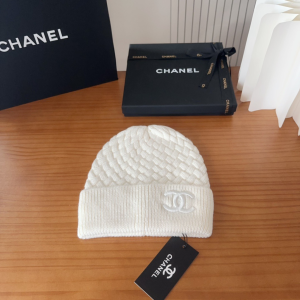 Chanel CC Logo Cashmere Knit Beanie White