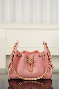 Chanel Vip 25 Mini Bucket Hobo Shoulder Bag Pink Grained Calfskin Leather Chanel Vip 25 Mini Bucket Hobo Shoulder Bag Pink Grained Calfskin Leather