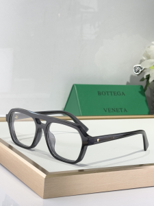 Bottega Veneta Luxury Eyewear Sunglasses BV1366 Gray Bottega Veneta Luxury Eyewear Sunglasses BV1366 Gray