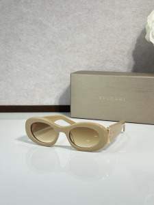 Bvlgari Bulgari Luxury Eyewear Sunglasses BV40070I Beige Bvlgari Bulgari Luxury Eyewear Sunglasses BV40070I Beige