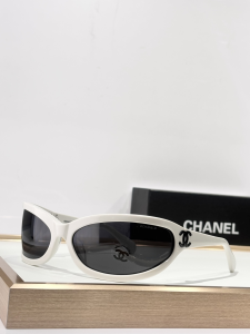 Chanel CC Mask Luxury Eyewear Sunglasses A71763 White Chanel CC Mask Luxury Eyewear Sunglasses A71763 White