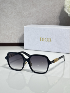 Dior Luxury Eyewear Sunglasses DiorTreasure S1F Black Dior Luxury Eyewear Sunglasses DiorTreasure S1F Black