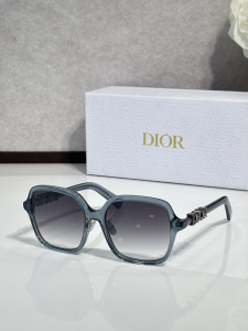 Dior Luxury Eyewear Sunglasses DiorTreasure S1F Blue Dior Luxury Eyewear Sunglasses DiorTreasure S1F Blue
