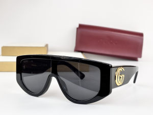 Gucci GG Luxury Eyewear Sunglasses GG1950S Black Gucci GG Luxury Eyewear Sunglasses GG1950S Black