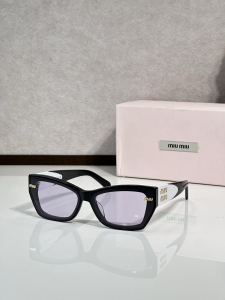 Miu Miu Luxury Eyewear Sunglasses MU16KS Black White Miu Miu Luxury Eyewear Sunglasses MU16KS Black White