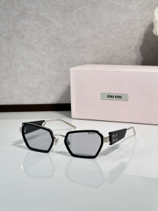 Miu Miu Luxury Eyewear Sunglasses SMU61WS Black Miu Miu Luxury Eyewear Sunglasses SMU61WS Black
