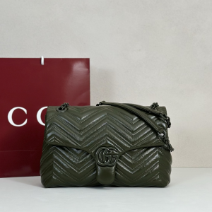 Gucci GG Marmont Medium Chain Shoulder Bag Green Matelasse Chevron Lambskin Leather Gucci GG Marmont Medium Chain Shoulder Bag Green Matelasse Chevron Lambskin Leather