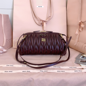 Miu Miu Red Caprice Matelasse Nappa Leather Clutch Bag Miu Miu Red Caprice Matelasse Nappa Leather Clutch Bag