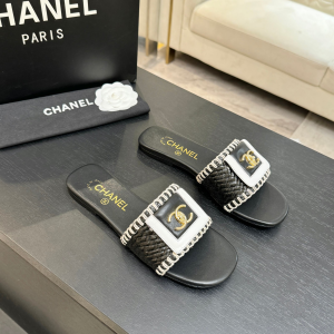 Chanel CC Logo Flat Wicker Slides Sandals Black Chanel CC Logo Flat Wicker Slides Sandals Black
