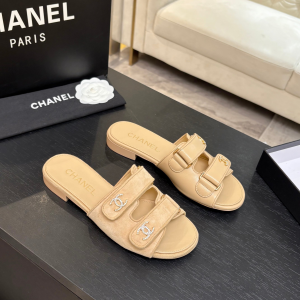 Chanel Crystal CC Beige Leather Strap Flat Slides Sandals Chanel Crystal CC Beige Leather Strap Flat Slides Sandals