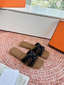 Hermes Oran Studded Flat Slides Sandals Black Suede Leather Hermes Oran Studded Flat Slides Sandals Black Suede Leather