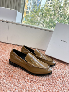 Saint Laurent YSL Plaque Penny Loafers Tan Patent Calfskin Leather Saint Laurent YSL Plaque Penny Loafers Tan Patent Calfskin Leather