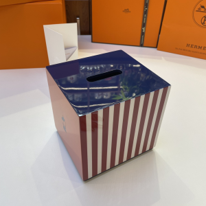Hermes Small animaux nattes tissue box Red Blue Hermes Small animaux nattes tissue box Red Blue