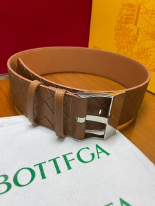Bottega Veneta Watch Buckle Large Belt Brown Intrecciato Calfskin Leather 60MM Bottega Veneta Watch Buckle Large Belt Brown Intrecciato Calfskin Leather 60MM