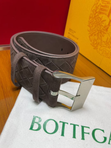 Bottega Veneta Watch Buckle Large Belt Gray Suede Intrecciato Calfskin Leather 60MM Bottega Veneta Watch Buckle Large Belt Gray Suede Intrecciato Calfskin Leather 60MM