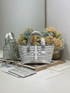 Dior Small Dior Toujours Tote Shoulder Crossbody Bag Silver Iridescent Metallic Macrocannage Calfskin Dior Small Dior Toujours Tote Shoulder Crossbody Bag Silver Iridescent Metallic Macrocannage Calfskin